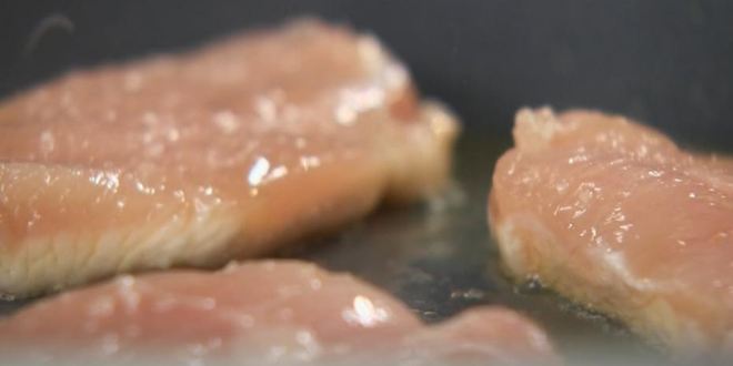 Рецепт белковый омлет с цыпленком и базиликом