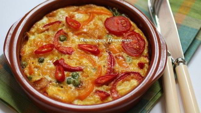 Рецепт Фриттата с болгарским перцем, зеленым горошком и луком-пореем