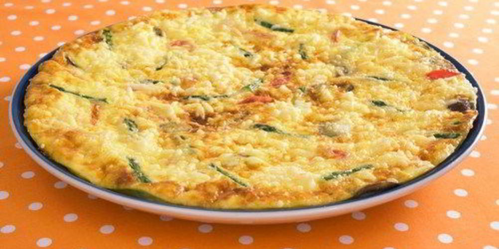 Как приготовить фриттата с молодым картофелем, цукини, сыром и вялеными томатами