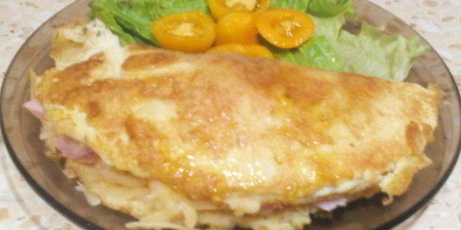 Рецепт классический французский омлет с ветчиной и сыром