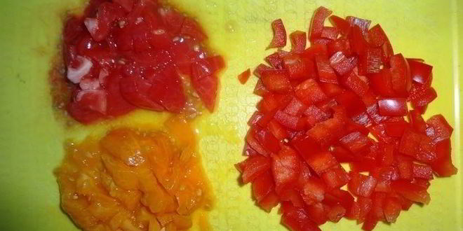 Рецепт омлет с баклажаном и помидорами