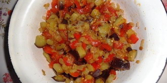 Рецепт омлет с баклажаном и помидорами