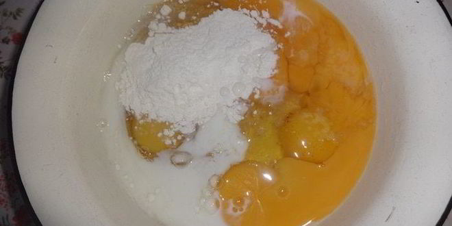 Рецепт омлет с баклажаном и помидорами