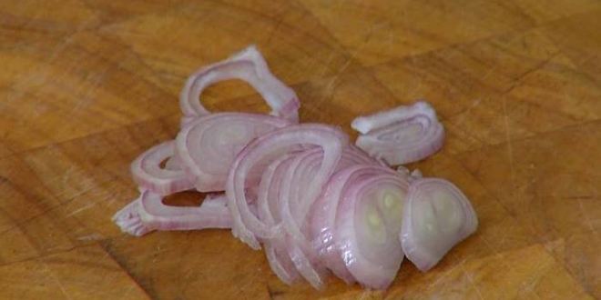 Рецепт омлет с грибами, руколой и голубым сыром