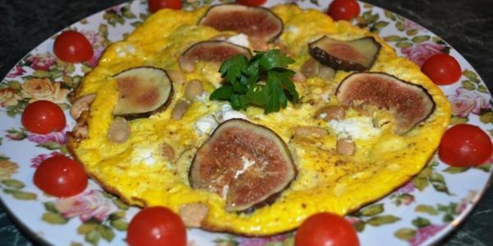 Как приготовить омлет с инжиром, фетой и миндалем