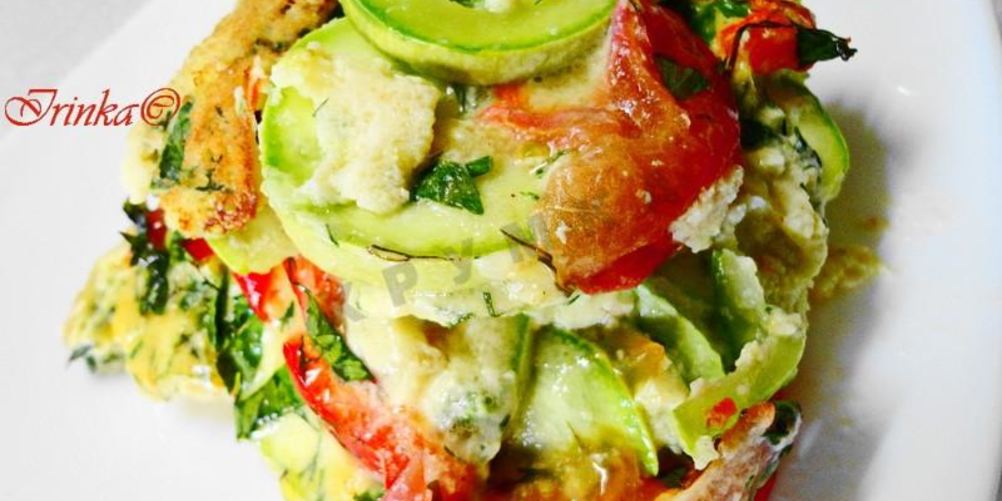 Как приготовить омлет с кабачками и помидорами