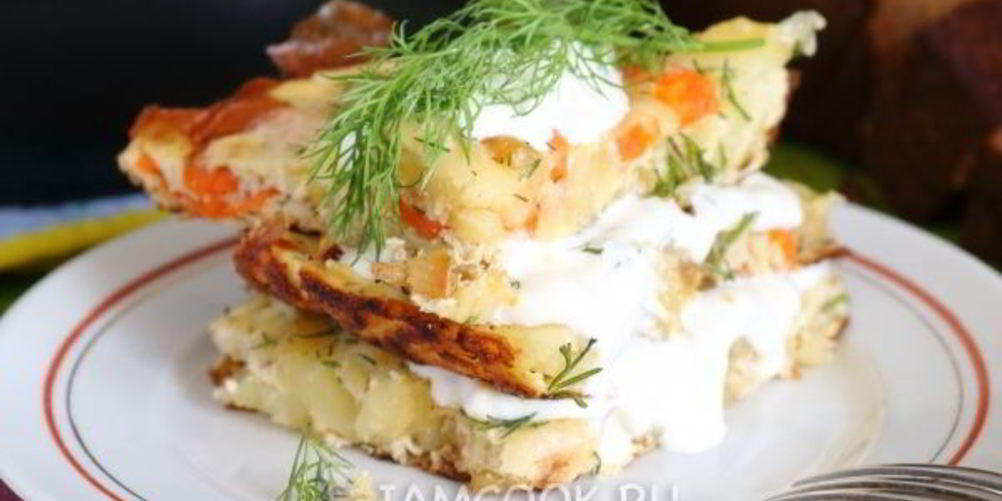 Как приготовить омлет с картошкой на сковороде