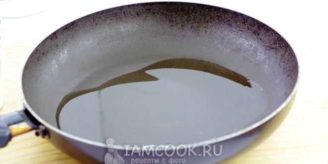 Рецепт омлет с колбасой и сыром