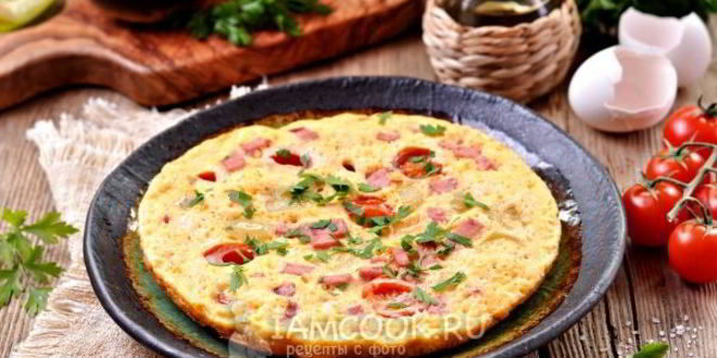 Рецепт омлет с колбасой в мультиварке