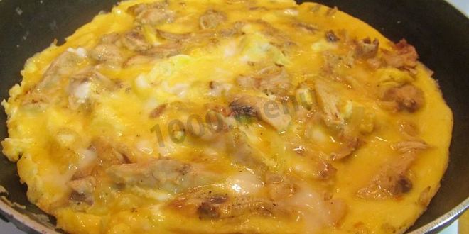 Рецепт омлет с курицей и сыром