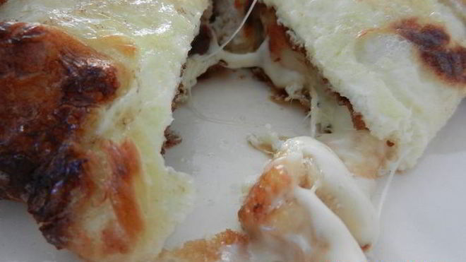 Рецепт Омлет с курицей, сыром и грибами Сытный завтрак