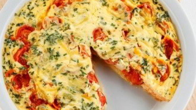 Рецепт Омлет с помидорами и красным луком