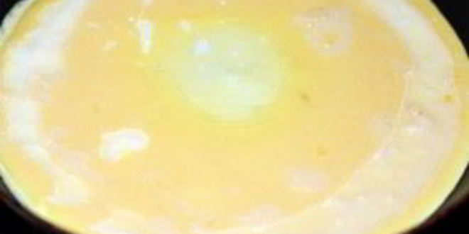 Рецепт омлет с помидорами и сыром