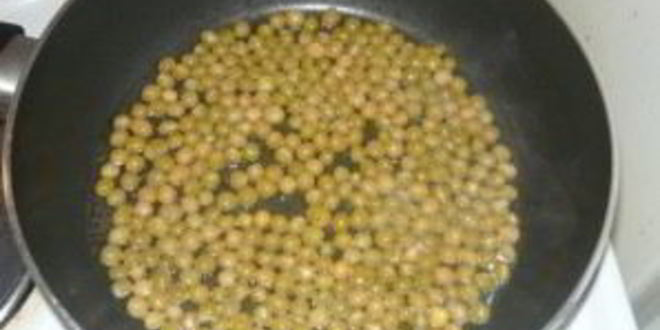 Рецепт омлет с зеленым горошком