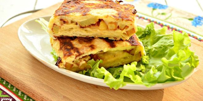 Рецепт омлет с жареной картошкой в лаваше