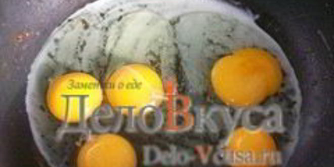 Рецепт омлет с жареным луком и соевым соусом