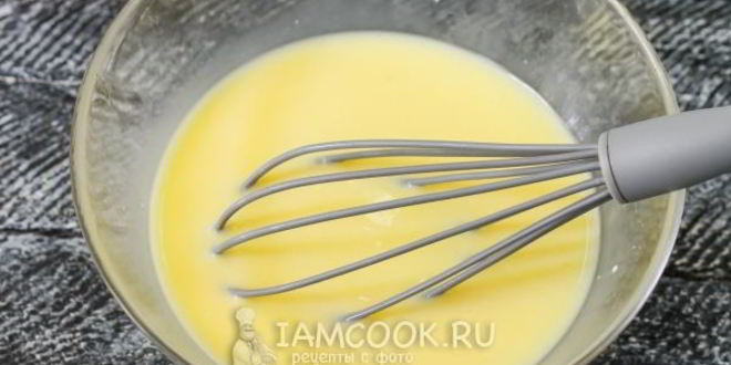 Рецепт пышный омлет с молоком на сковороде