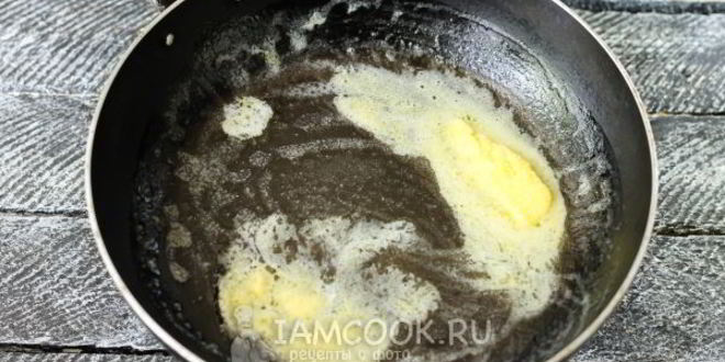 Рецепт пышный омлет с молоком на сковороде