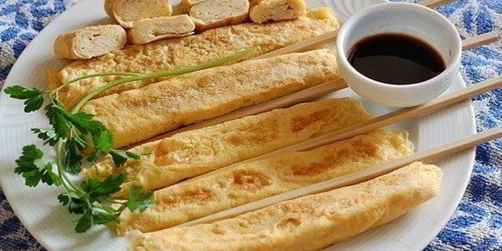 Рецепт диетический рулетик с ягодами