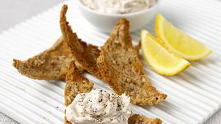 Рецепт Паштет из сала с чесноком