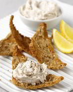 Паштет из сала с чесноком