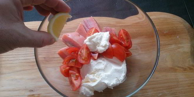 Рецепт паштет из слабосоленой семги с томатами и маслинами