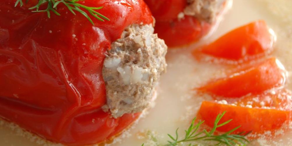 Рецепт куриные желудочки в сметанном соусе с маринованным огурчиком