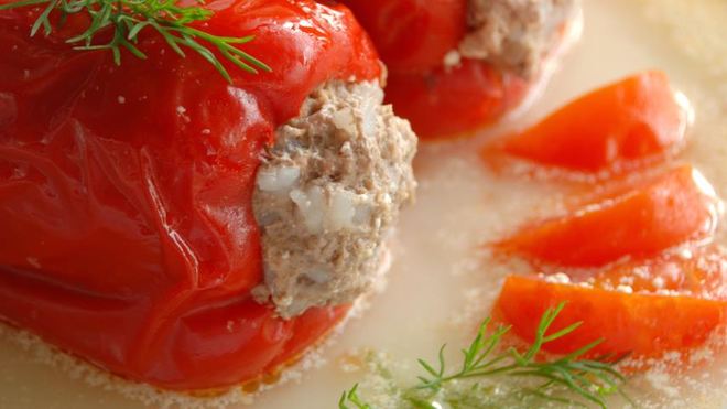 Рецепт Перцы, фаршированные мясным фаршем, в сметанно-томатном соусе