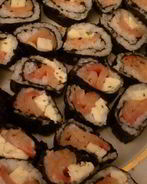 Роллы с семгой и моцареллой