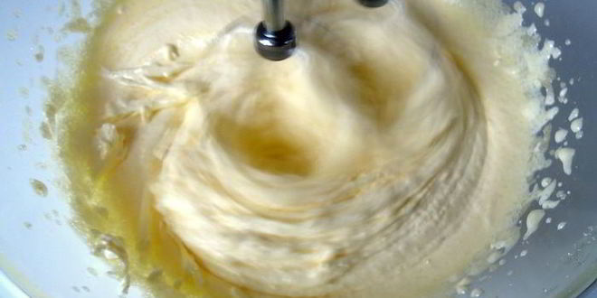 Рецепт бисквитный рулет с яблочным парфе