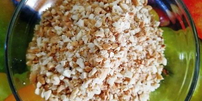 Рецепт дрожжевой рулет с творогом, арахисом и ананасами