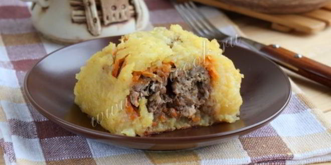 Рецепт картофельный рулет с фаршем