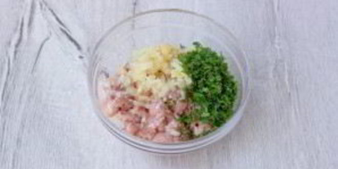 Рецепт куриный рулет к завтраку