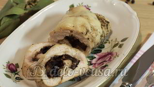 Рецепт Куриный рулет с черносливом