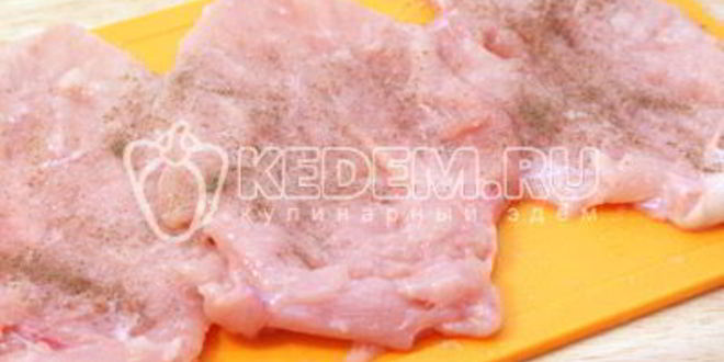 Рецепт куриный рулет с сыром и ананасом