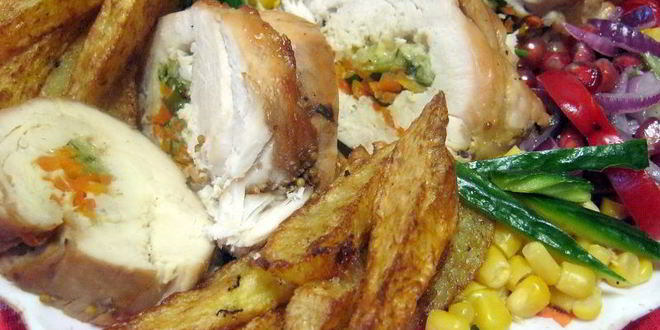 Рецепт куриный рулет с цуккини, морковью и сыром