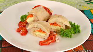 Рецепт Куриные рулетики с брынзой и морковью на пару