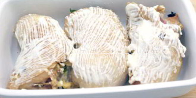 Рецепт куриные рулетики с черемшой и сыром