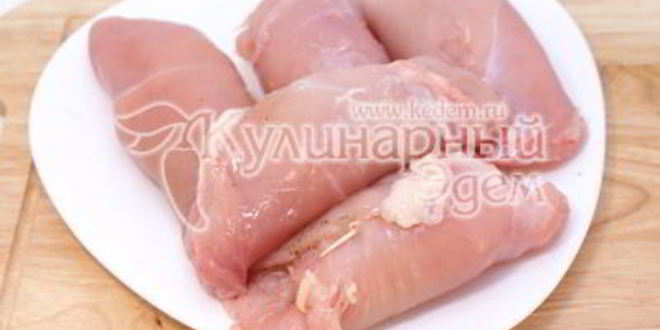 Рецепт куриные рулетики с грибами и сыром
