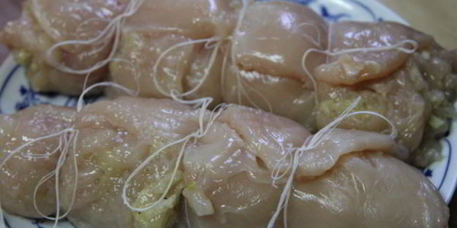 Рецепт куриные рулетики с лимонно-яблочной начинкой