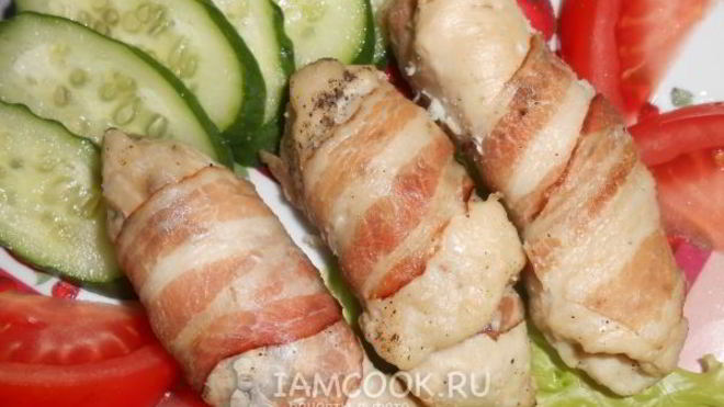 Рецепт Куриные рулетики в беконе По-милански
