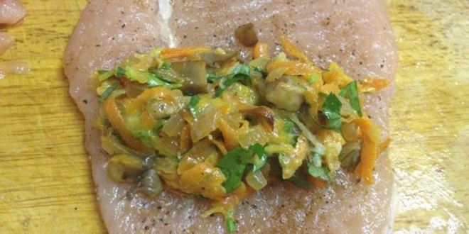 Рецепт куриные рулеты, фаршированные грибами и овощами