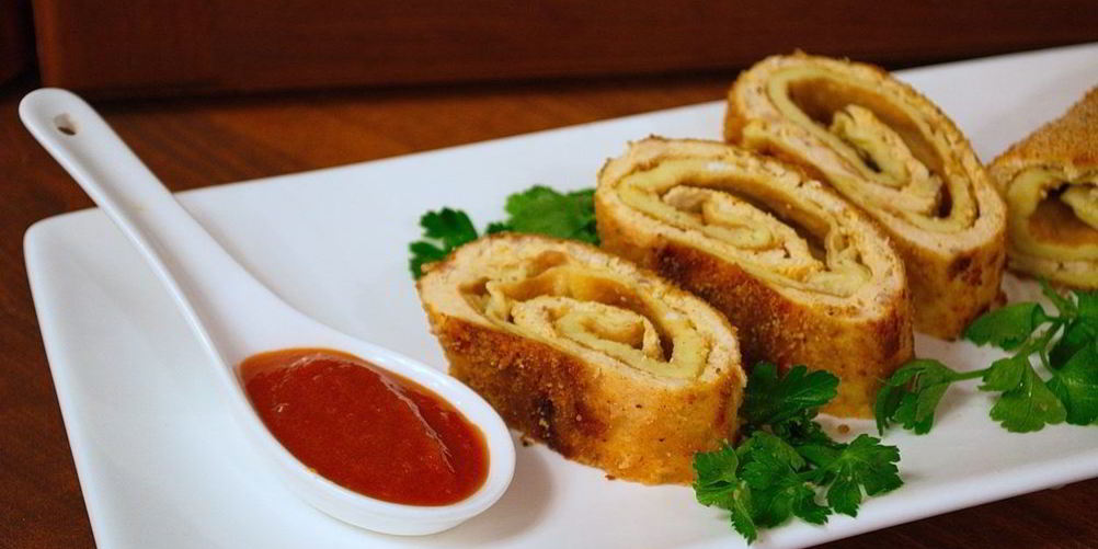 Как приготовить мясной рулет с омлетом