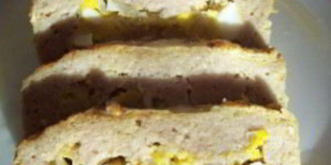 Рецепт мясной рулет с яйцом и луком