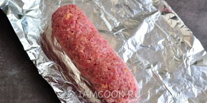 Рецепт мясной рулет с яйцом в духовке