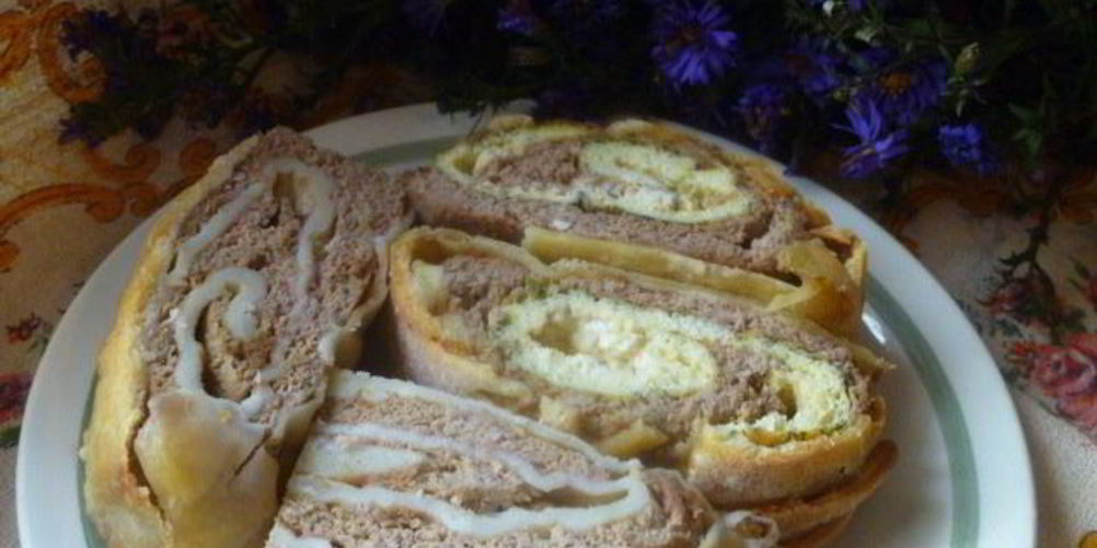 Как приготовить мясной рулет в тесте два из одного