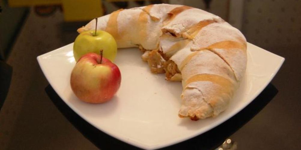 Как приготовить постный яблочный рулет