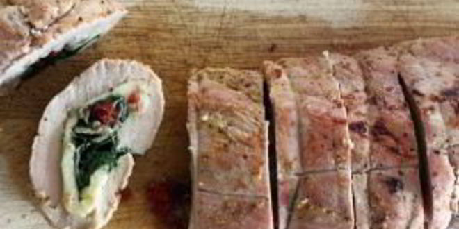 Рецепт праздничный рулет из свинины с начинкой