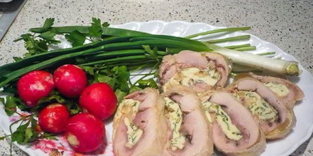 Рецепт рулетики из куриного филе с начинкой