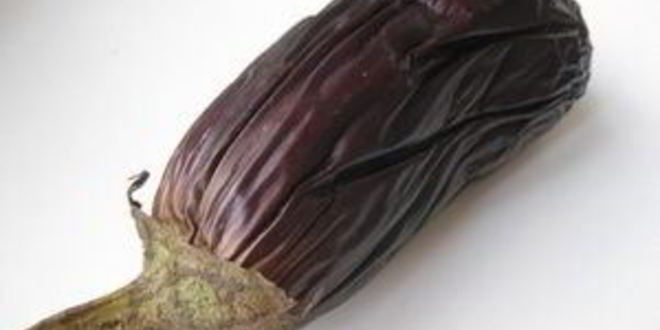 Рецепт рулет из индейки в виноградных листьях, фаршированный рисом и баклажанами